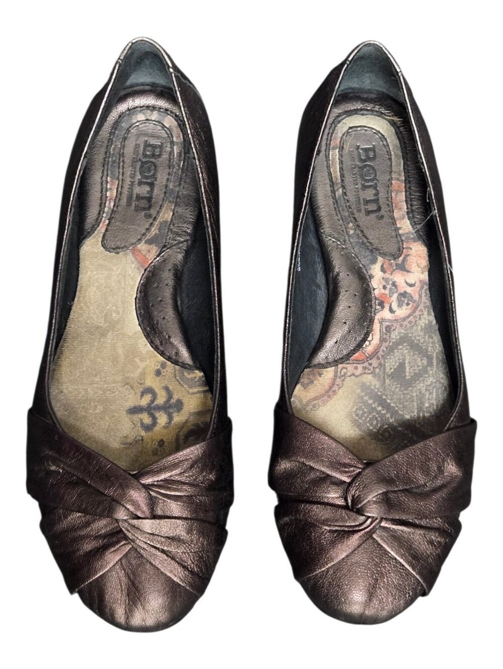 Born Lilly Leather Ballet Flats w Knotted Toe Design Sz 7 / 38